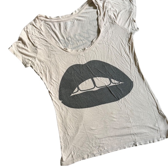 EXPRESS LAS VEGAS GRAY SCOOP NECK GRAPHIC SHORT SLEEVE T-SHIRT SIZE XS - Picture 2 of 8